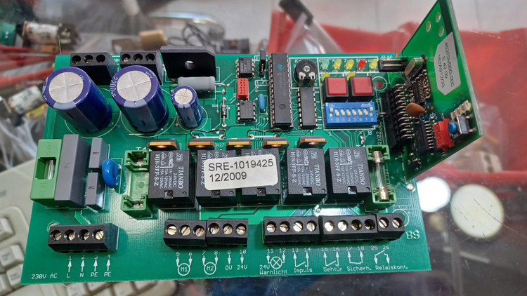 برد جک پارکینگی زومر مرکز کنترل جک زومر Sommer